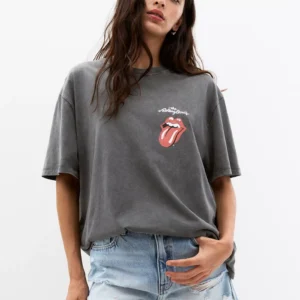 Round Neck Short Sleeve T-shirt Black Woman Black Woman Ladies T-shirt